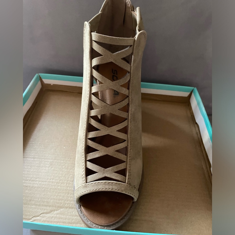 Taupe Soda Aran Sandal 6.5